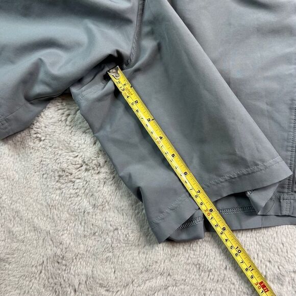 Under Armour Heat Gear Gym Shorts Mens Small Loose Fit Elastic Waist Pockets - Picture 9 of 9